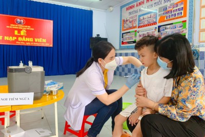 Trường Mầm non Tuổi Ngọc tổ chức tiêm ngừa vắc xin  Covid 19 cho trẻ 5-6 tuổi
