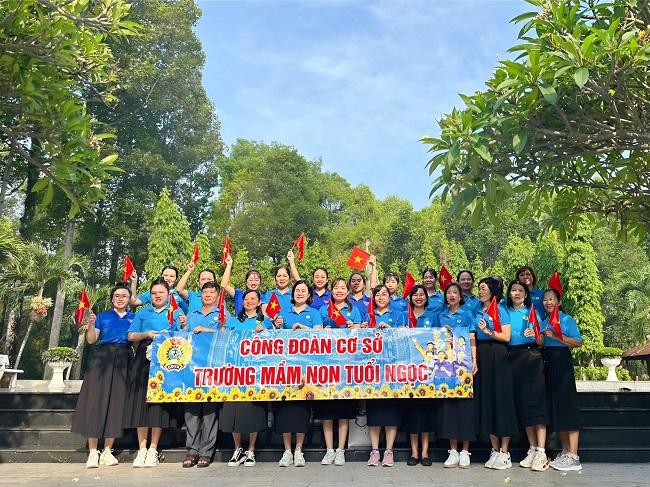 CÔNG ĐOÀN TRƯỜNG MẦM NON TUỔI NGỌC VỀ NGUỒN TẠI KHU DI TÍCH LỊCH SỬ NHÀ TÙ PHÚ LỢI